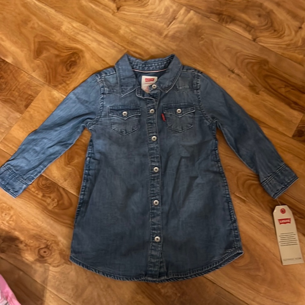 Levis button up long sleeve